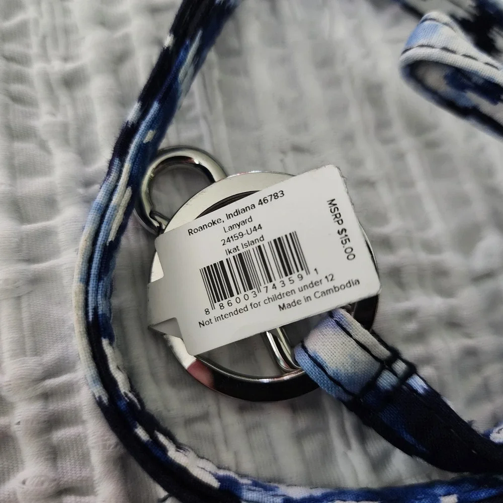 Vera Bradley Lanyard Ikat Island Blue White Fabric Key ID Holder 24159-U44 NEW
